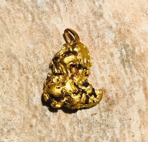 Pépite en pendentif 9,09g