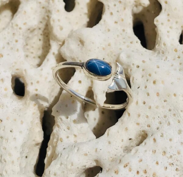 Bague queue de baleine