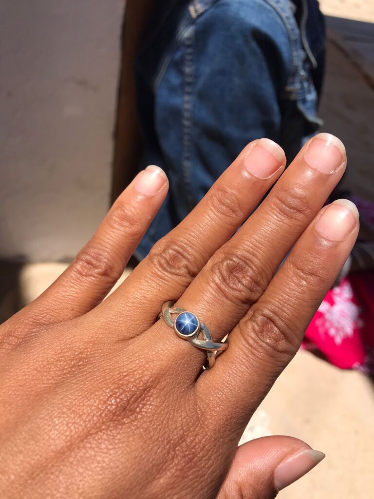 Bague En Argent Avec Saphir-quartz 9x10 Mm - Neuf Sans Emballage