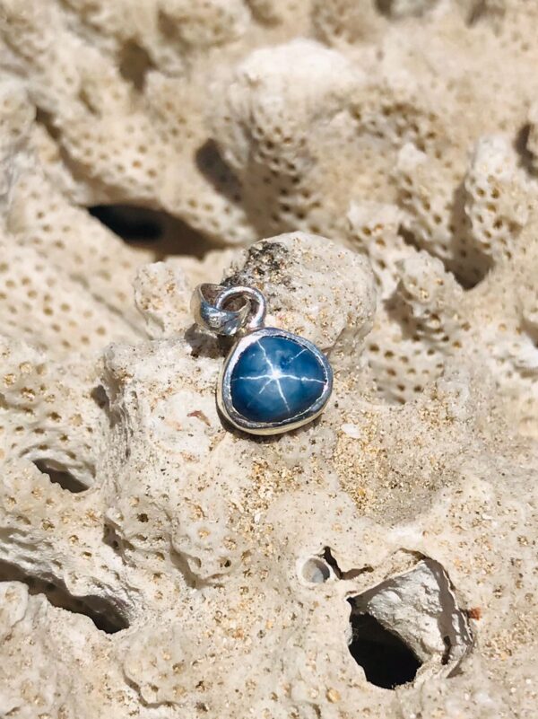 Pendentif simple en argent 